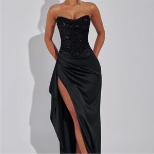 Elegant Black Strapless Evening Dress Babyboo - Emrielle Maxi Dress